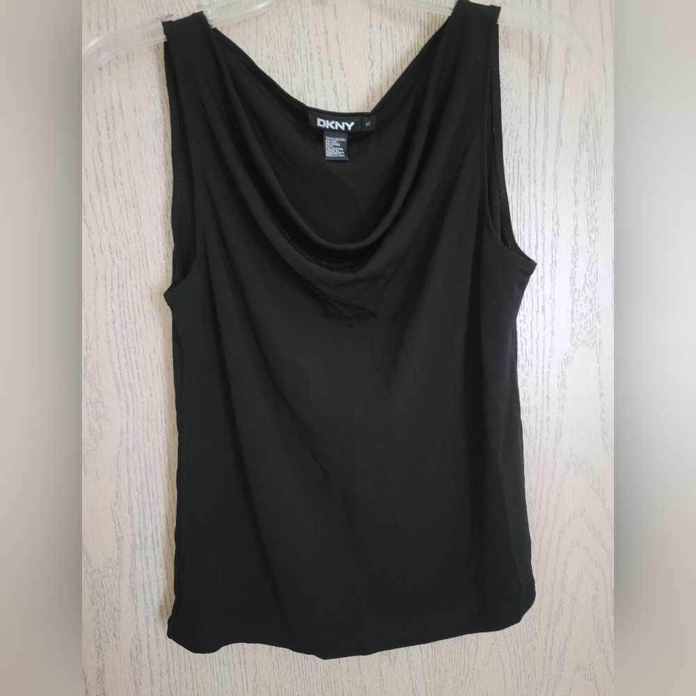 DKNY BLACK STRETCH SLEEVLESS TOP M